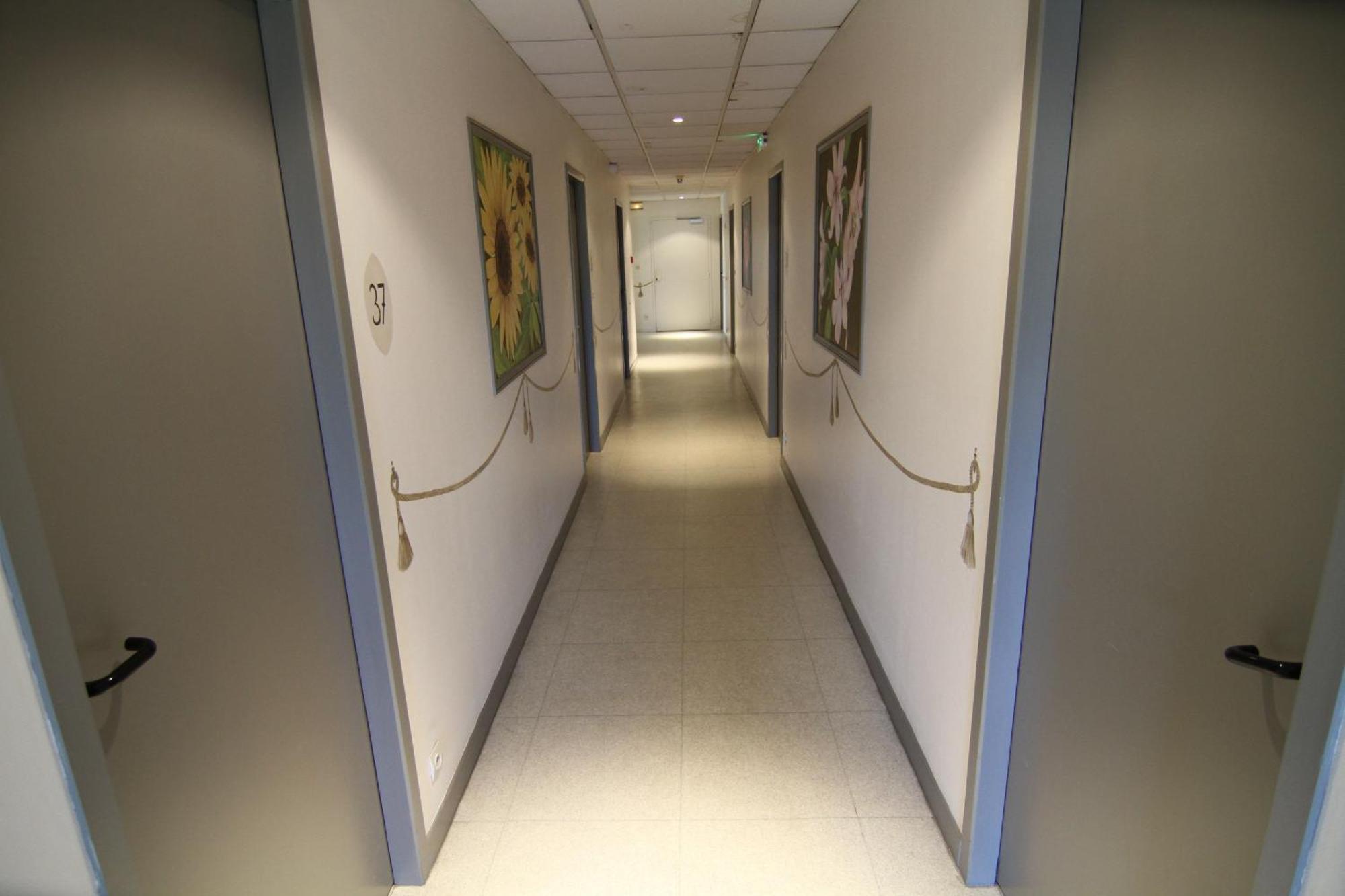 Hotel Le Saint Vincent Lyon Sud Vourles Exterior photo