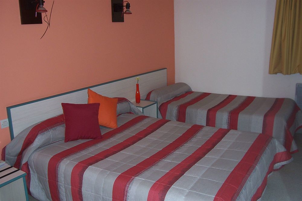 Hotel Le Saint Vincent Lyon Sud Vourles Exterior photo