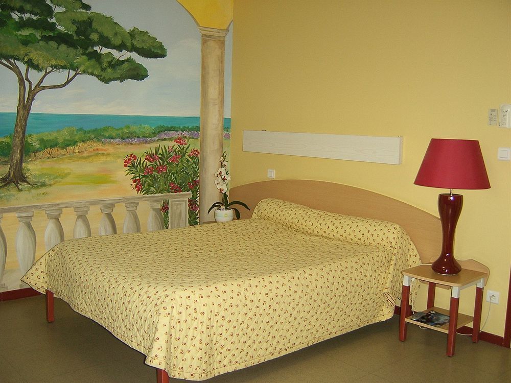 Hotel Le Saint Vincent Lyon Sud Vourles Exterior photo
