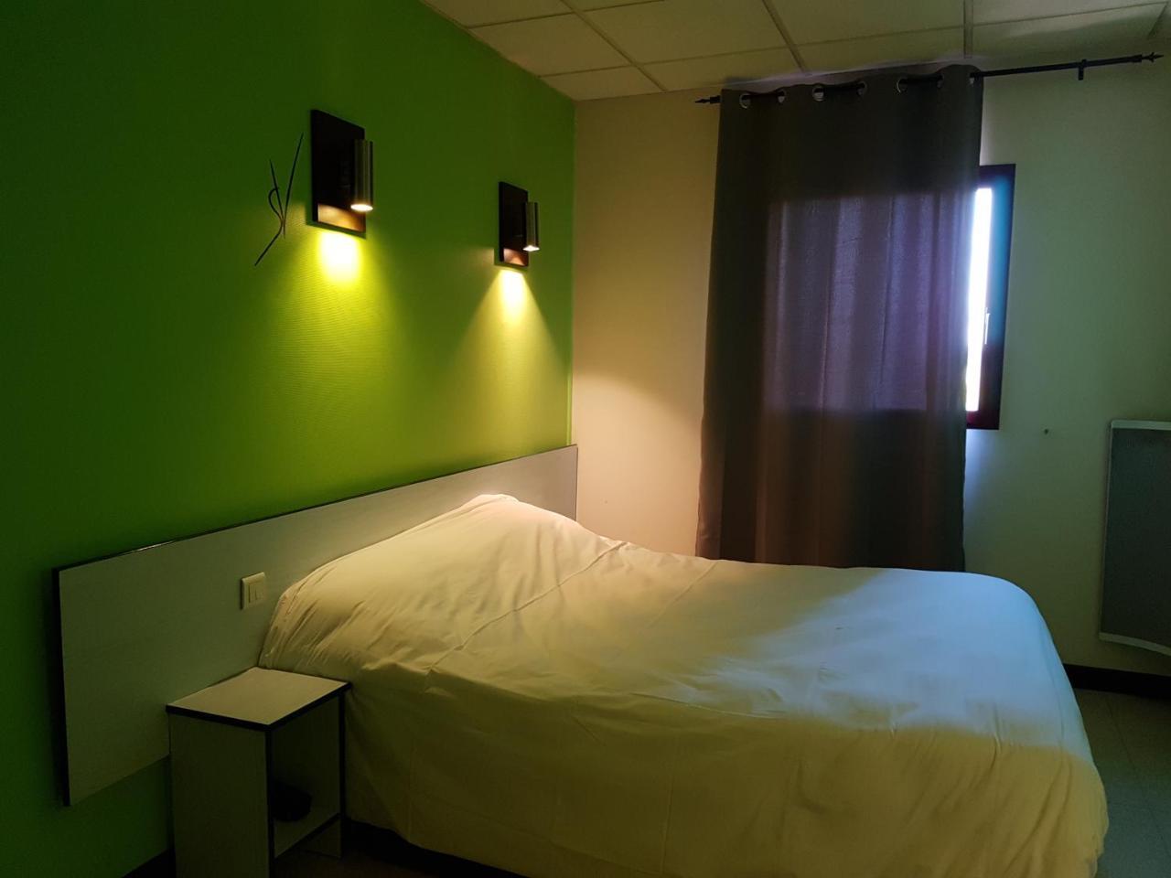 Hotel Le Saint Vincent Lyon Sud Vourles Exterior photo