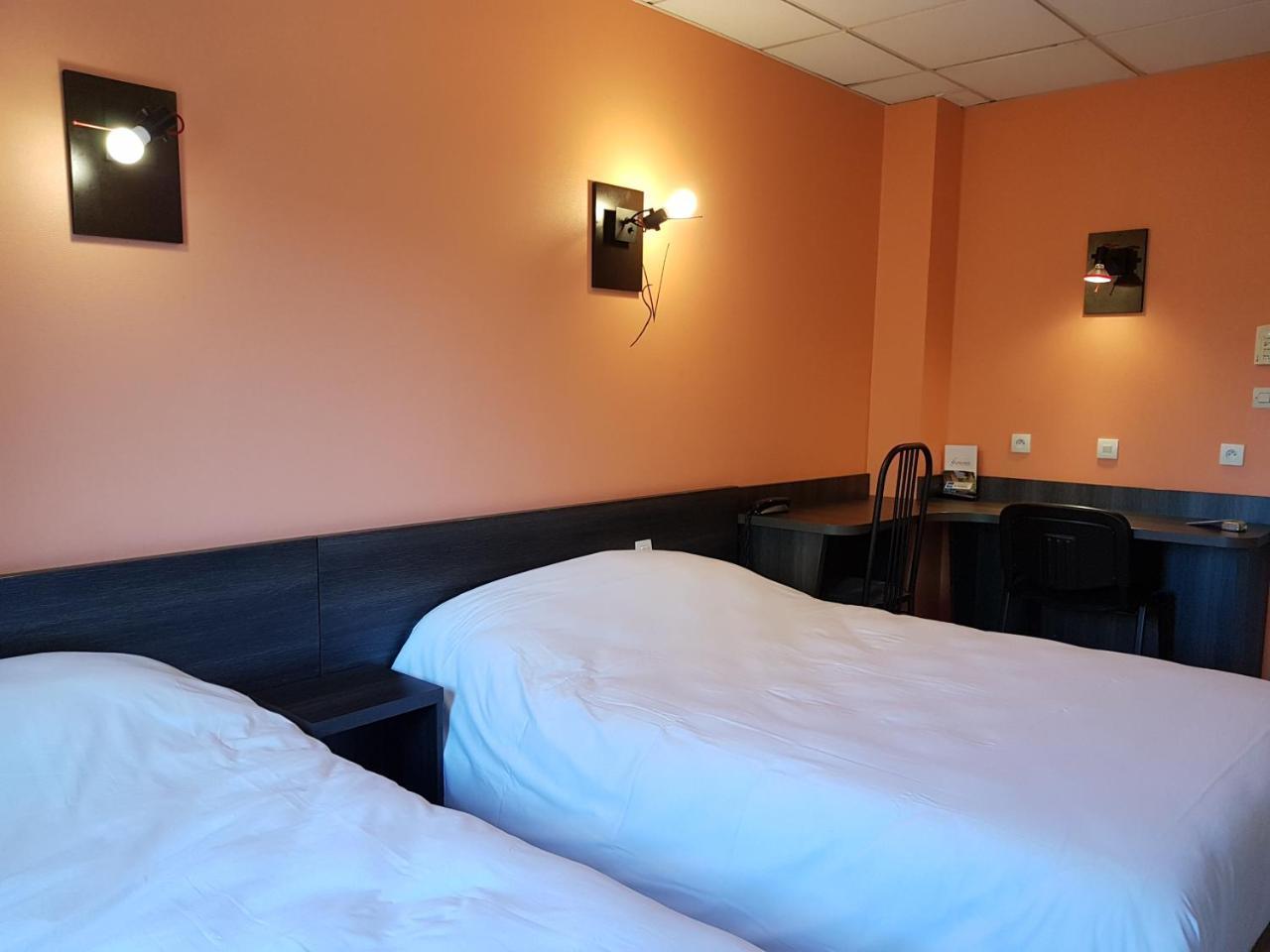 Hotel Le Saint Vincent Lyon Sud Vourles Exterior photo